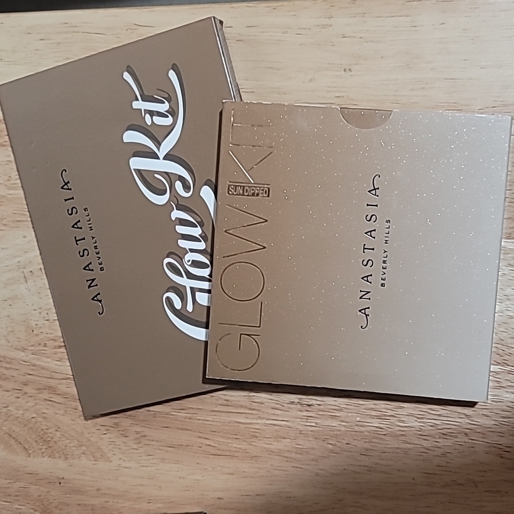 Anastasia beverly hills glow kit set of 2